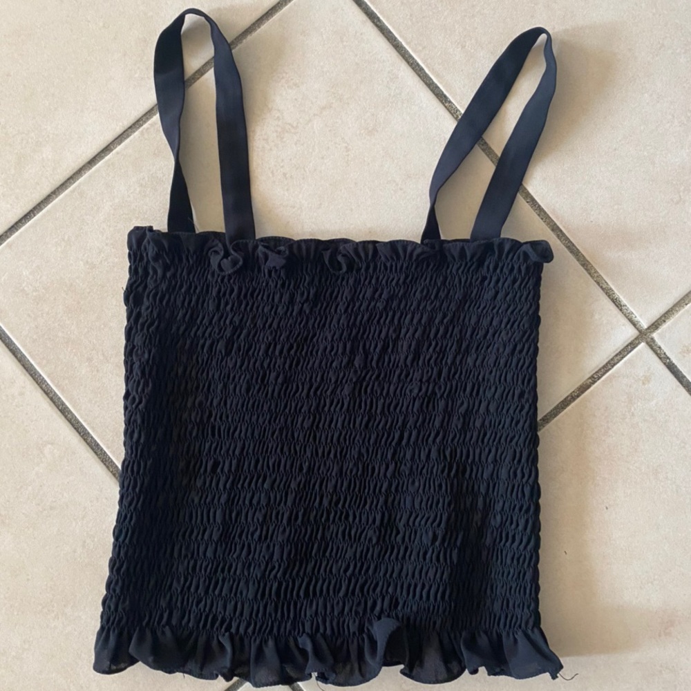 Black ribbed strap tube top